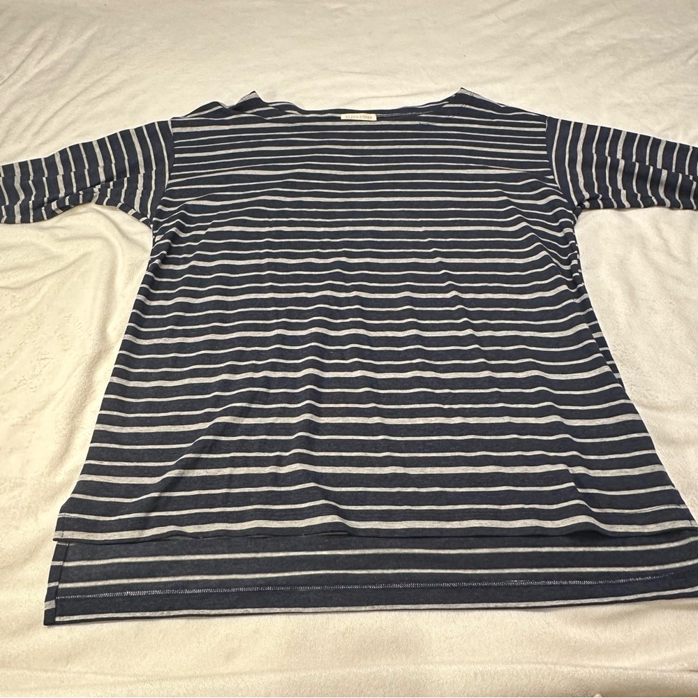 Eileen Fisher Small Oversized Navy and White Striped 3/4 Sleeve Top - Picture 5 of 8